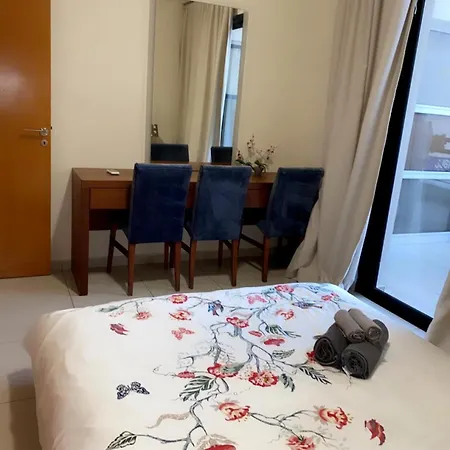Larnaca Beach Apartment شقة لارنكا